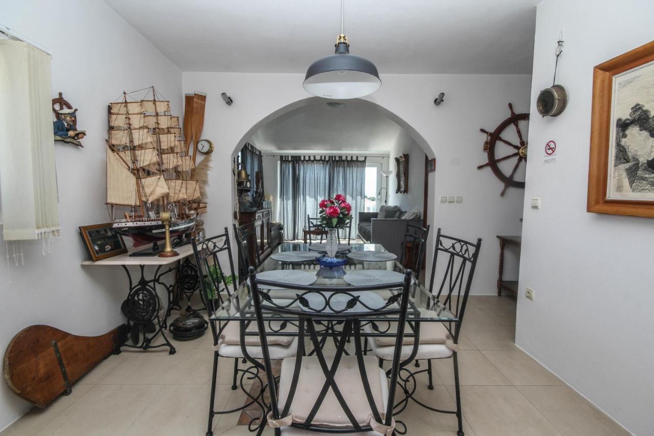 Lola'S Apartments Tribunj  Ngoại thất bức ảnh
