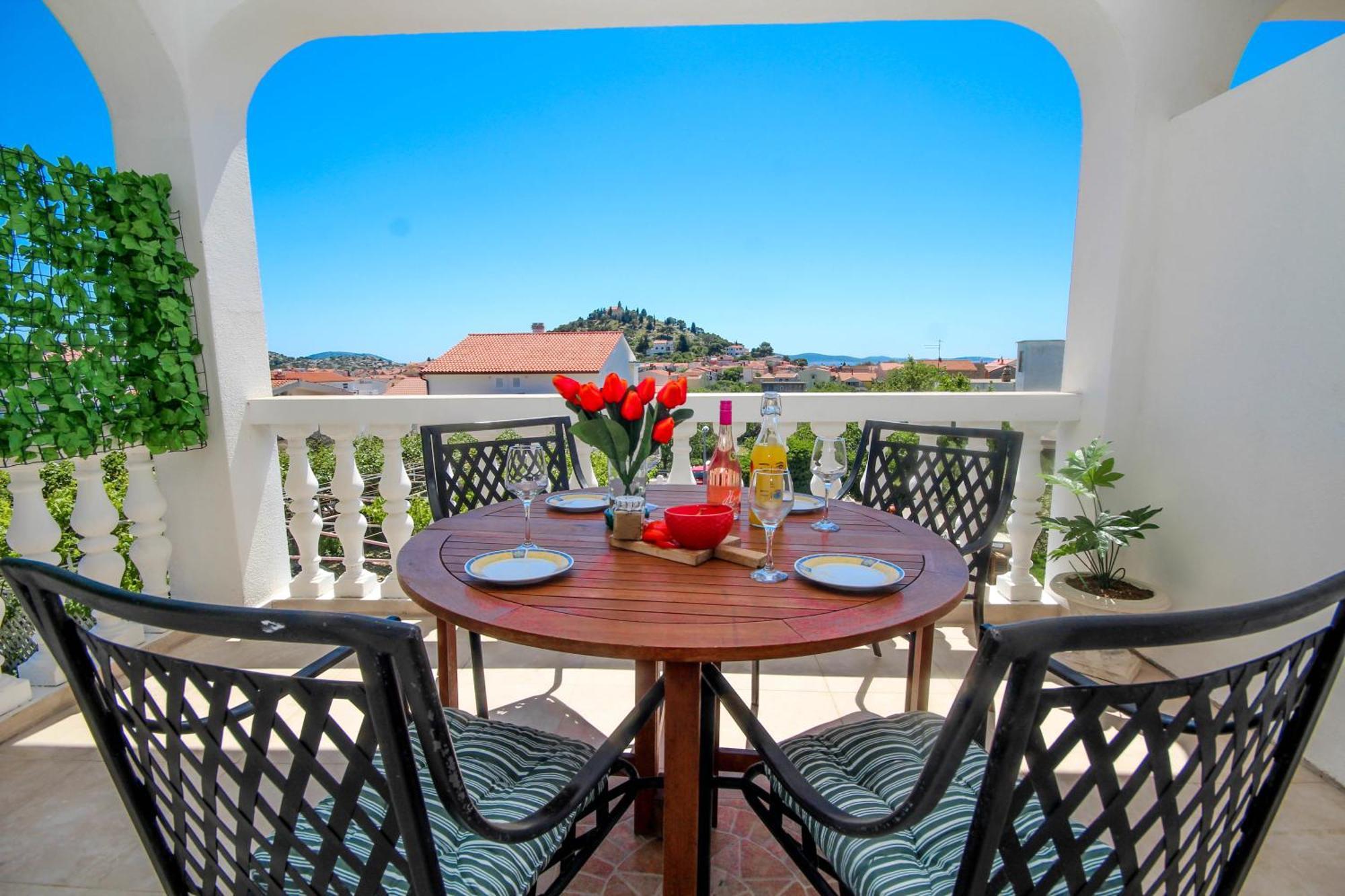Lola'S Apartments Tribunj  Phòng bức ảnh