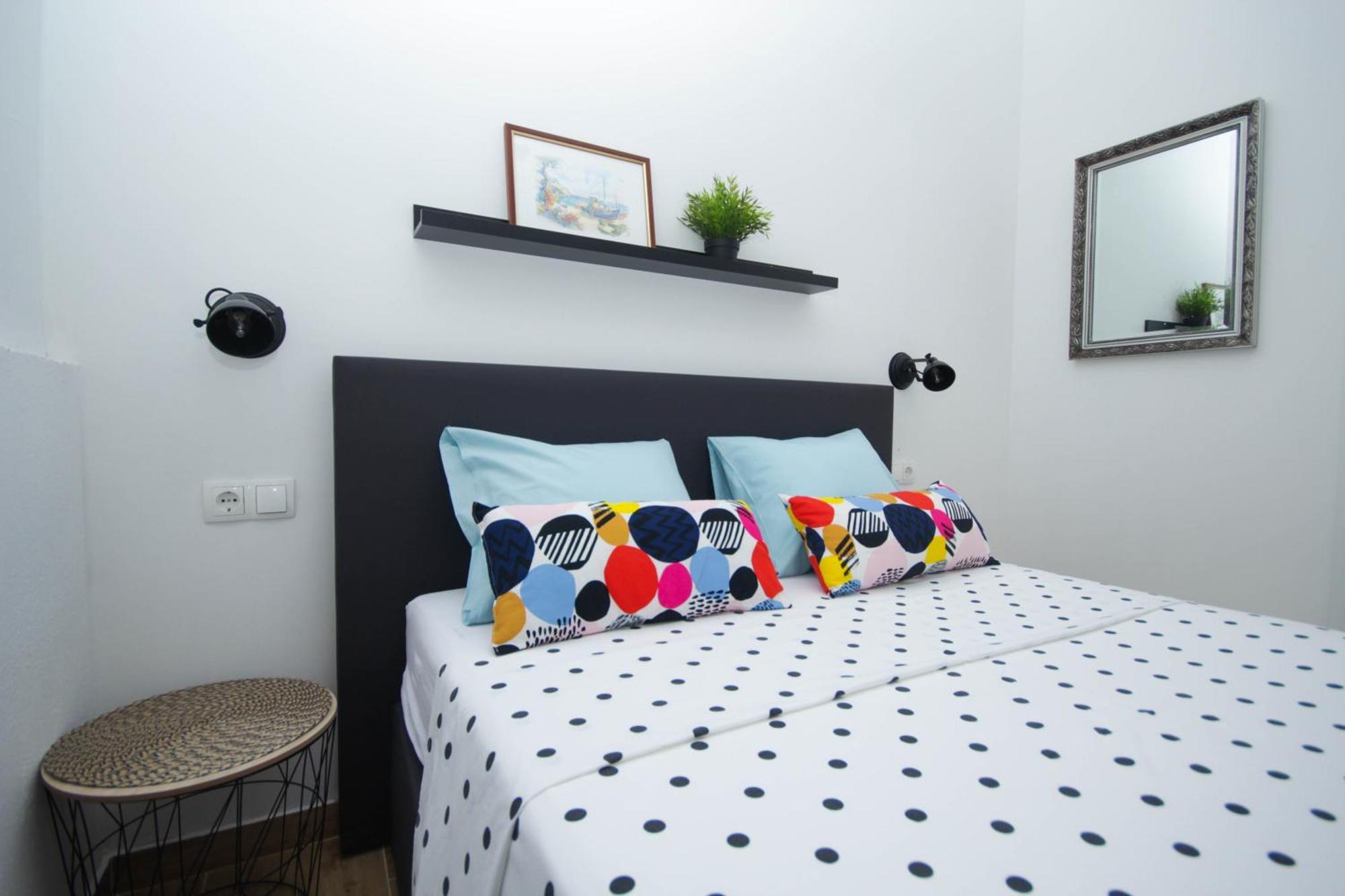 Lola'S Apartments Tribunj  Ngoại thất bức ảnh