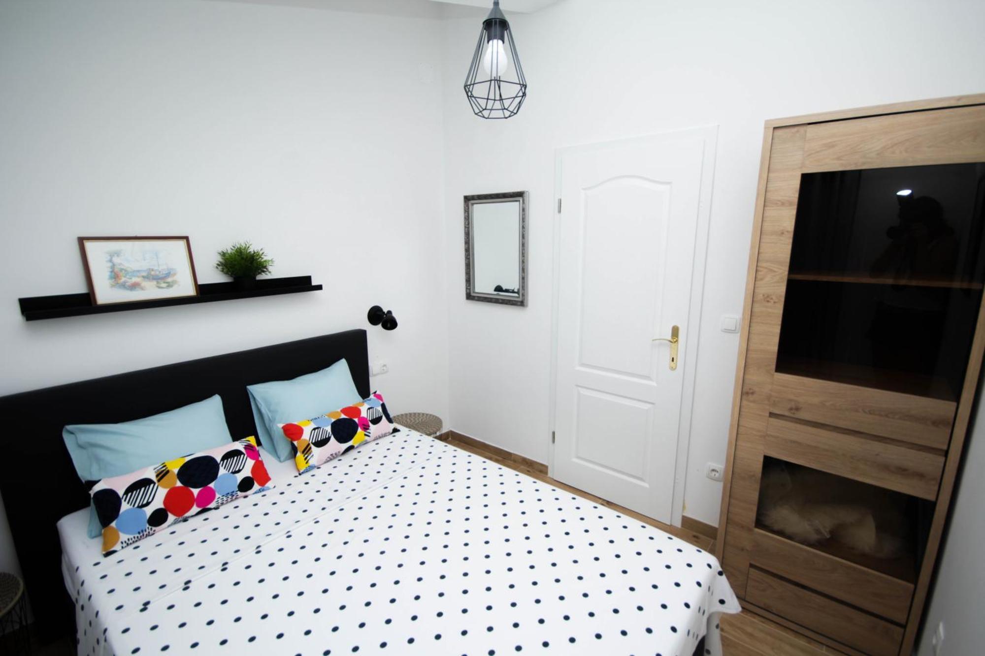 Lola'S Apartments Tribunj  Ngoại thất bức ảnh