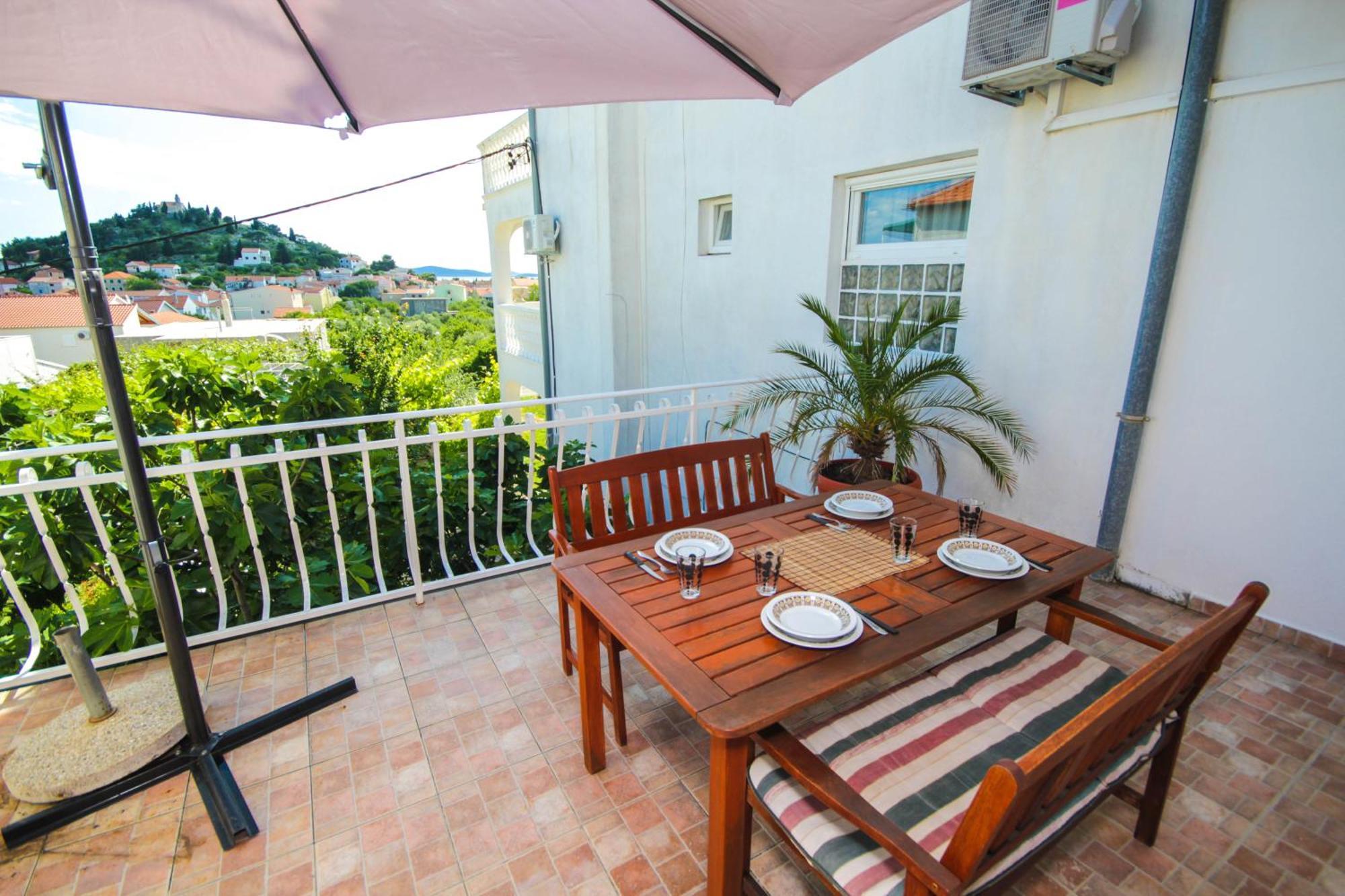 Lola'S Apartments Tribunj  Ngoại thất bức ảnh