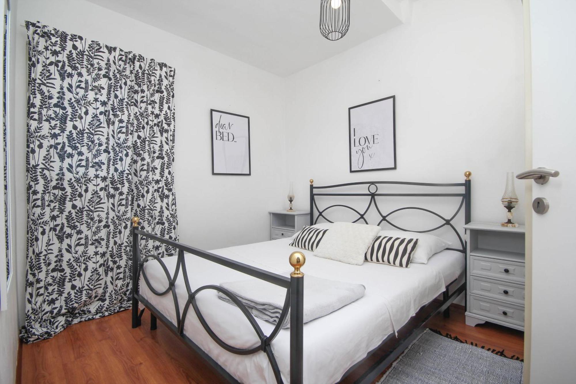 Lola'S Apartments Tribunj  Ngoại thất bức ảnh